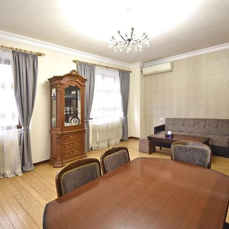 Byuzand7 New Building In Republic Square Yerevan Ngoại thất bức ảnh